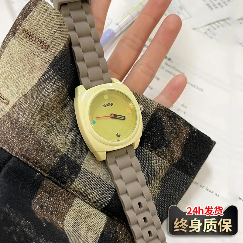 多巴胺学生手表女款女士初高中高颜值2025网红新款石英表小众时尚