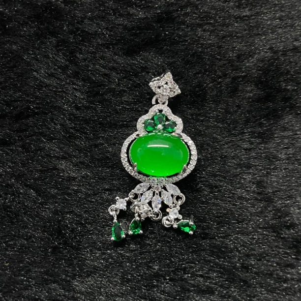 多样性发其一 翡翠福袋吊坠 A139