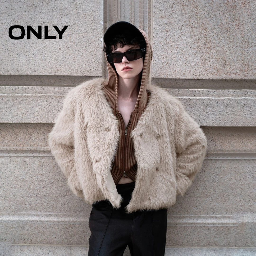 ONLY2024秋季新款气质保暖双排扣短款环保仿皮草外套女|124322005