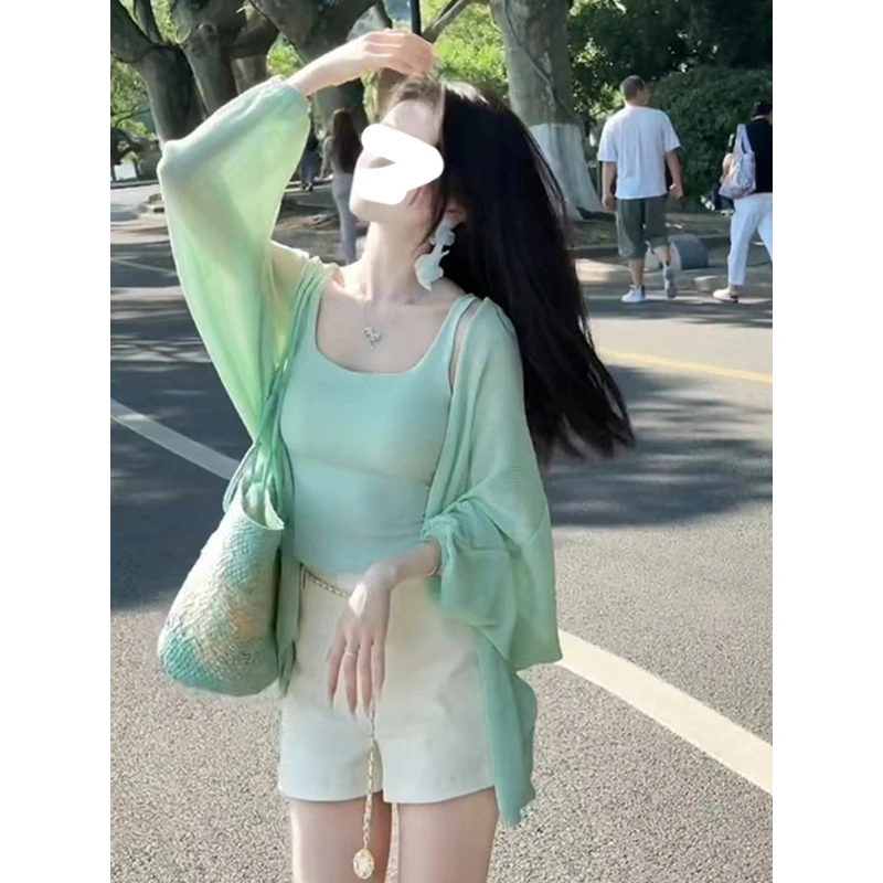 超好看慵懒风薄荷绿防晒衫女夏季2024新款宽松薄款百搭透气上衣服