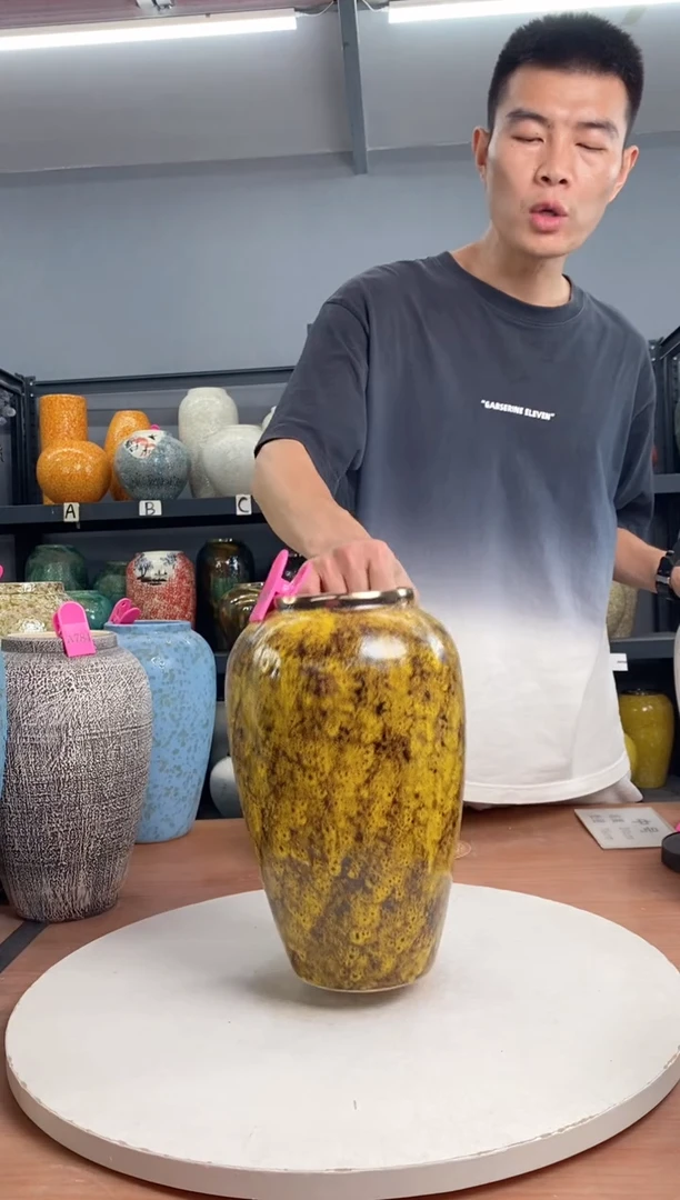 【闪购商品】瓶a357 陶瓷花瓶 无花