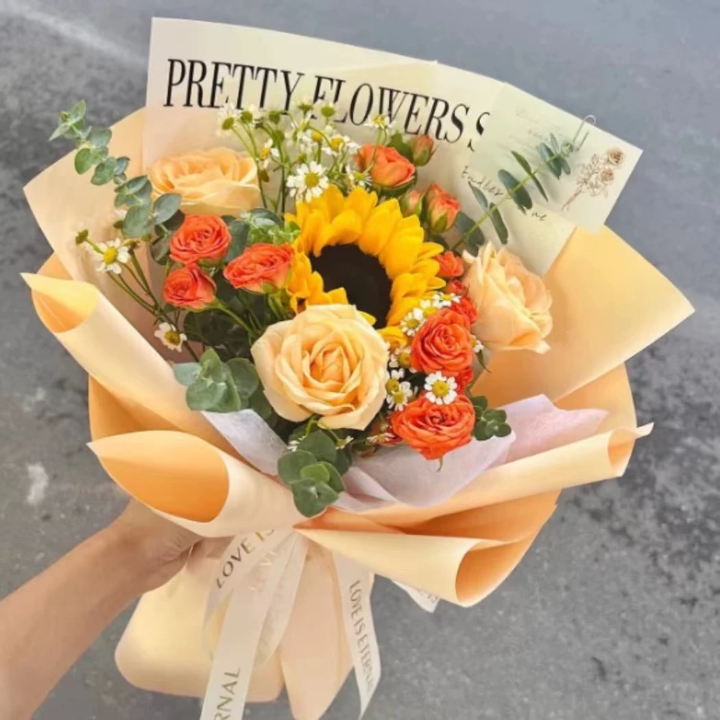 【四下皆是你】1枝向日葵花束加3枝香槟玫瑰花束送朋友生日鲜花店鲜花小时达同城配送