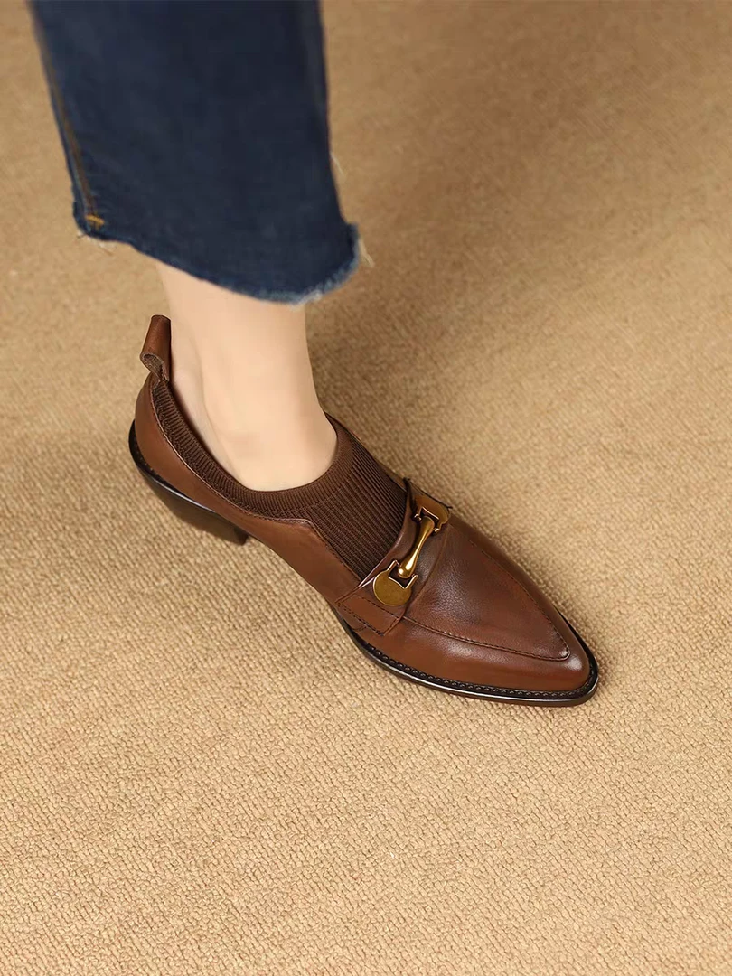 软皮深口单鞋女春秋2024新款粗跟尖头复古小皮鞋中跟大码4142女鞋