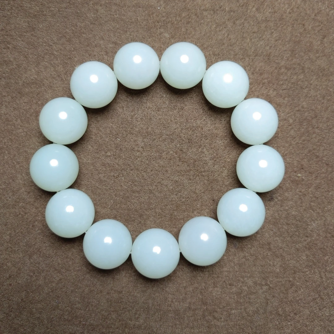 新疆和田玉手串山料