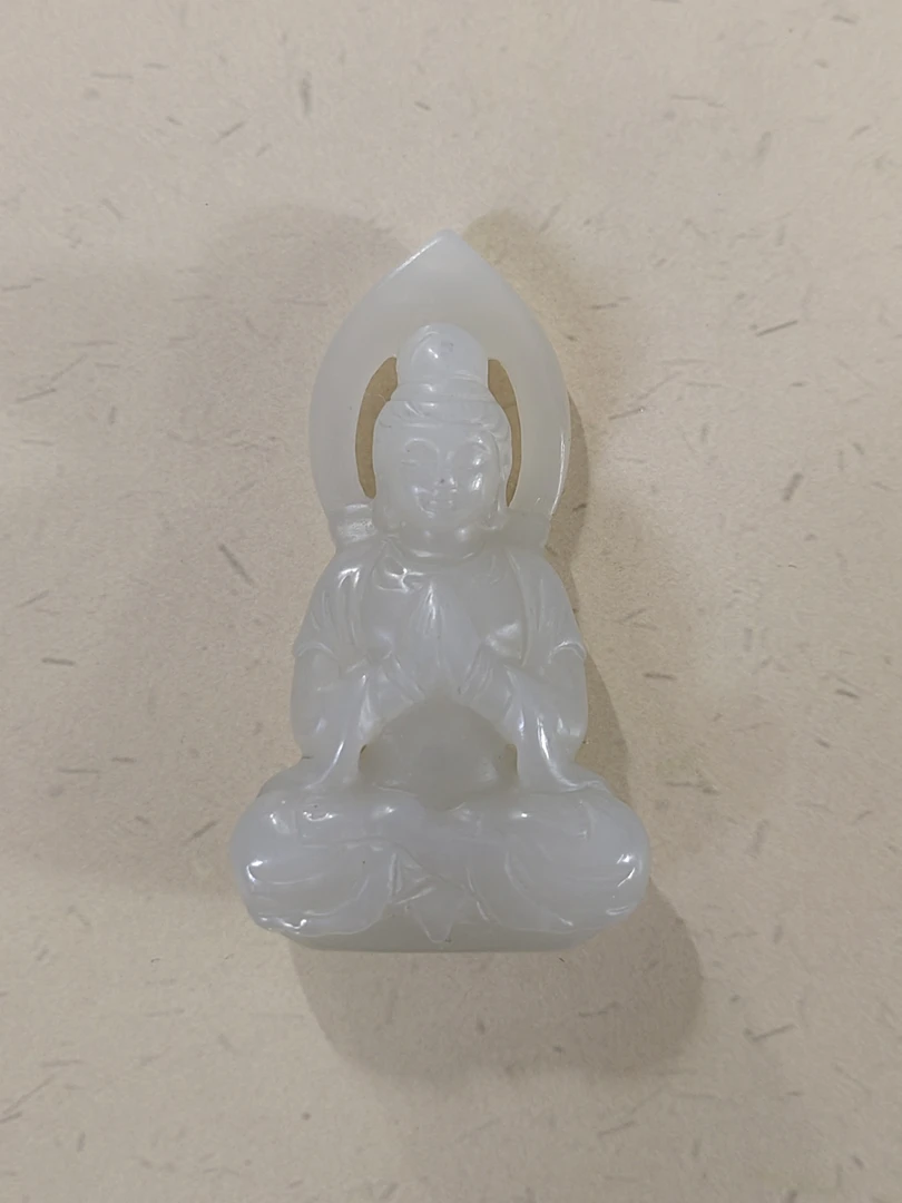 新疆和田玉青海料 镂空观音