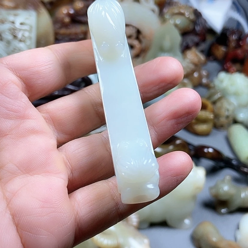 【闪购商品】和田玉(糖玉)挂件未镶嵌六***哥