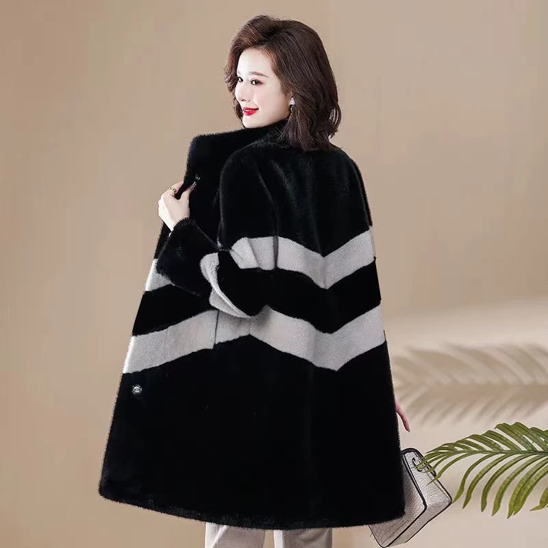 【玲玲家】外套女中长款冬季新款妈妈装加厚保暖皮毛一体大衣82053