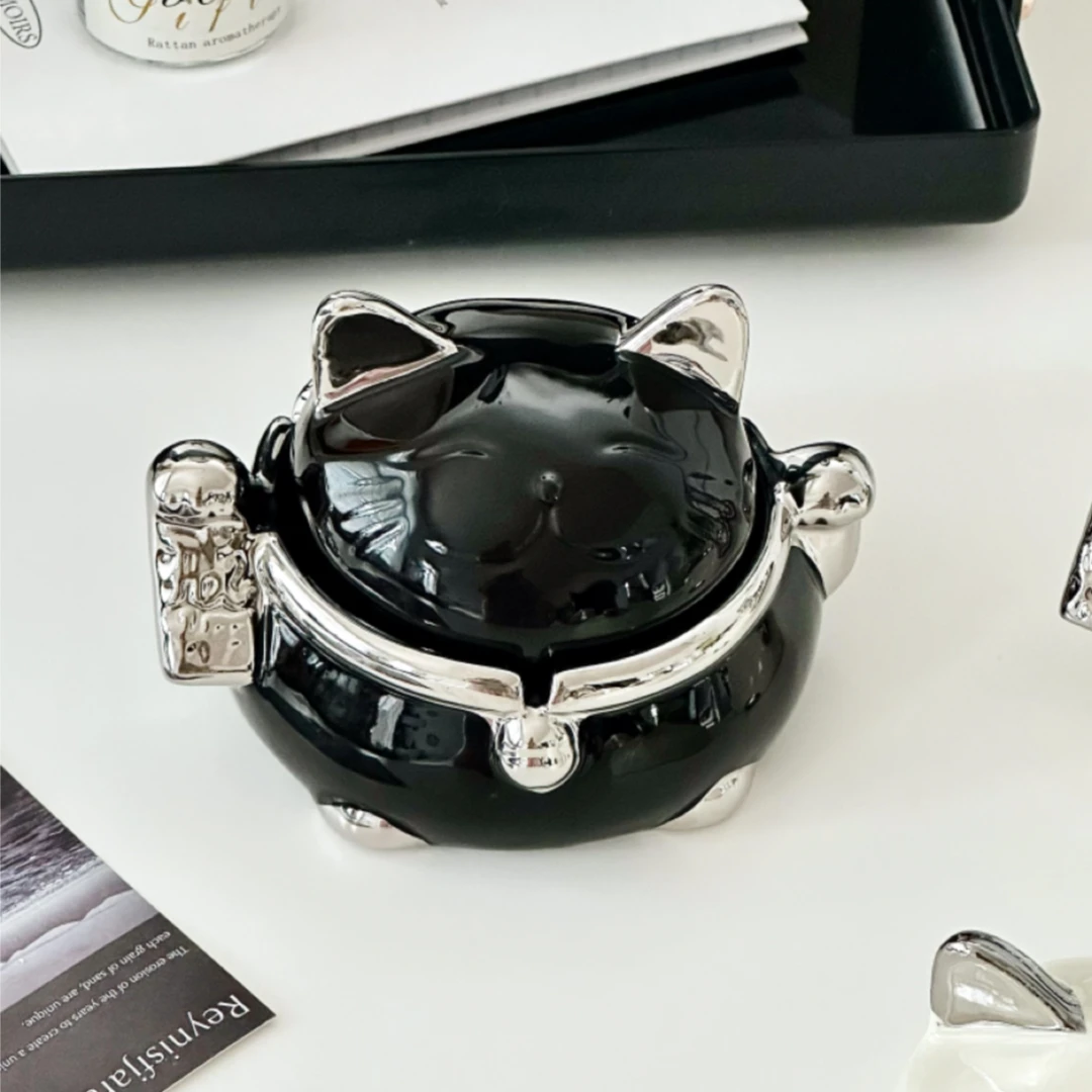 小众高档原创设计家用招财猫烟灰缸带盖子防飞灰桌面摆件