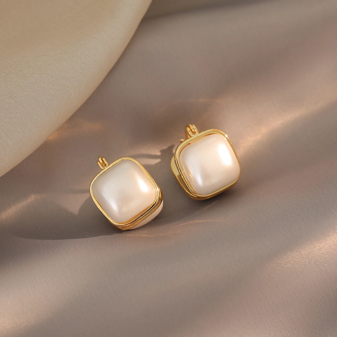 铜合金耳饰 气质轻奢时尚百搭个性精致小众耳饰LY0196