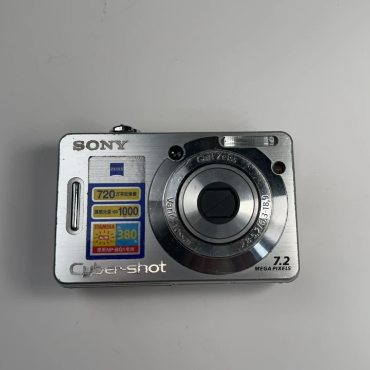 9新 Sony/索尼 W55银色便携式小相机小型拍照CCD数码卡片相机
