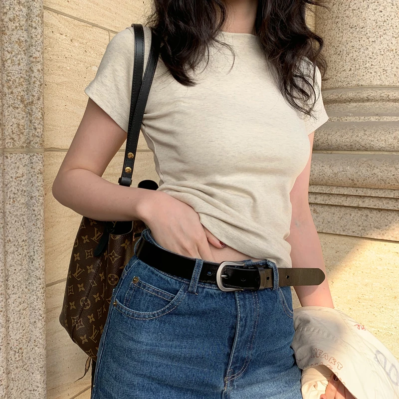 白色t恤女正肩百搭短袖欧货2022年新款显瘦圆领小衫叠穿打底上衣