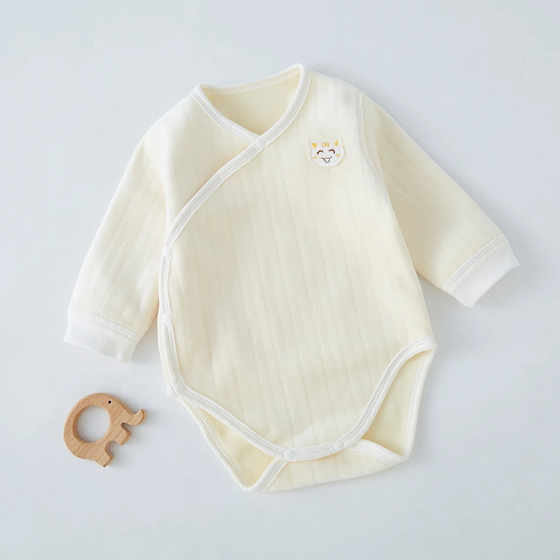 新生儿包屁衣加绒春秋冬宝宝三角哈衣爬服加厚初生婴儿睡衣连体衣