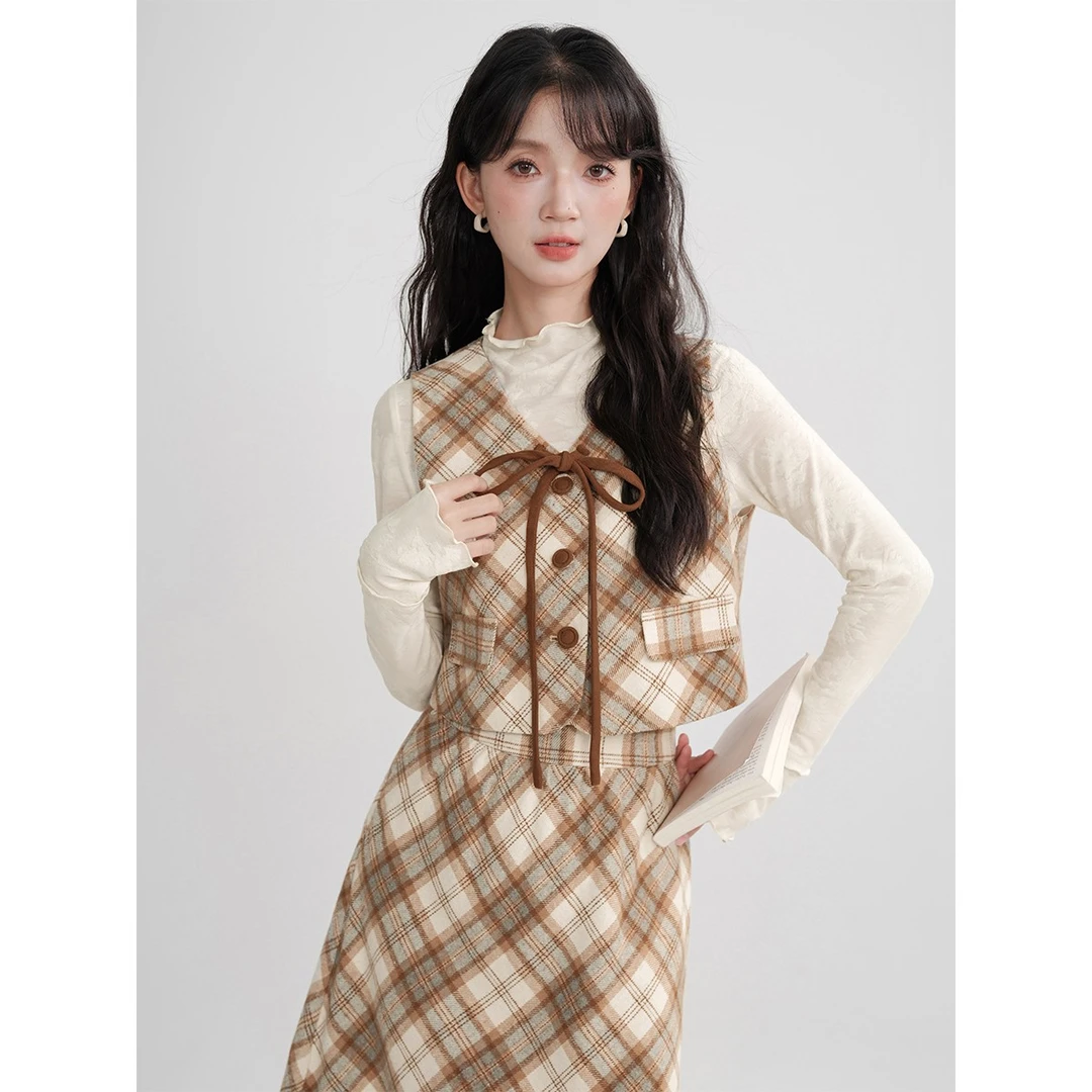【10/3 20点 新品9折】法式复古格纹套装女秋V领学院蝴蝶结三件套