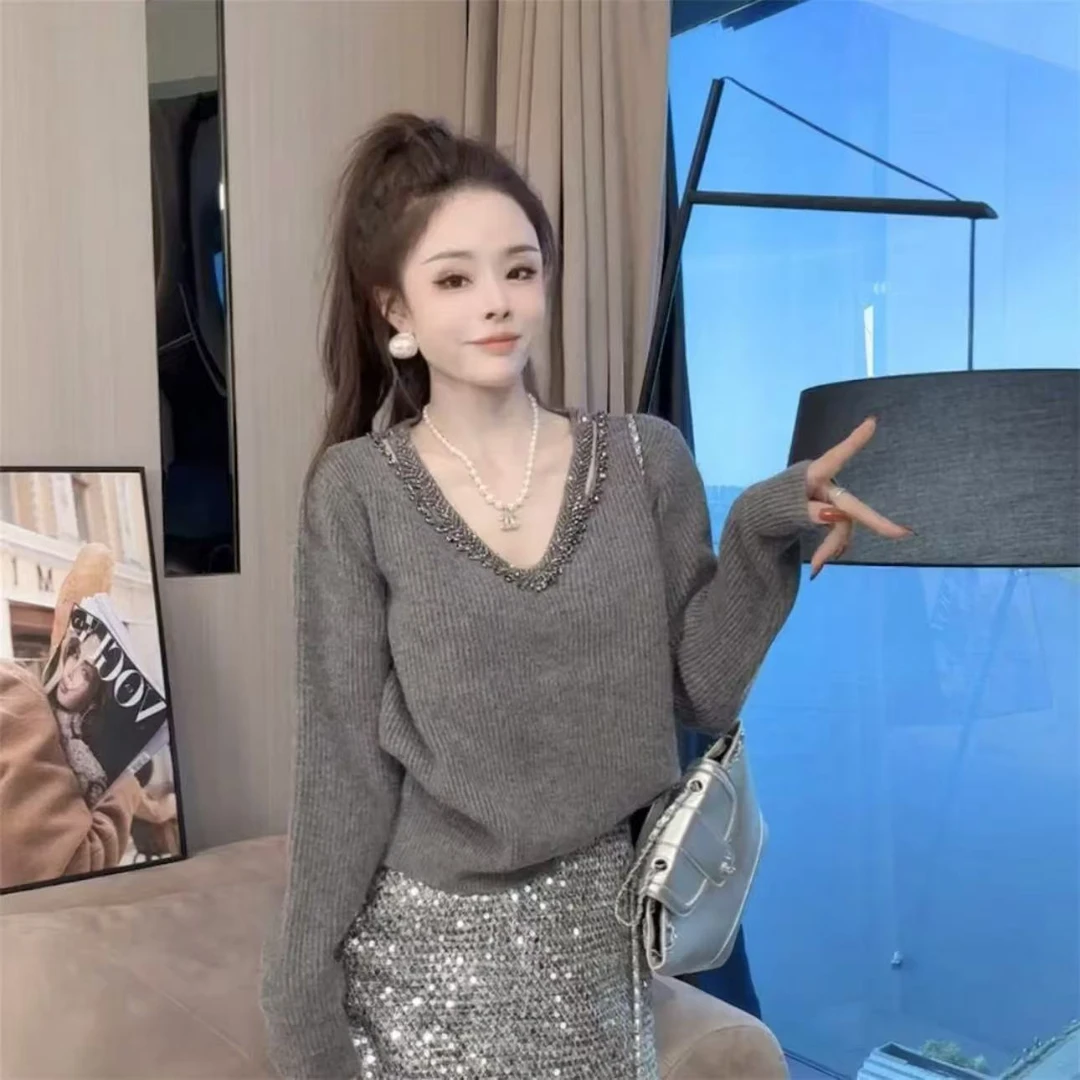 2024年新款V领镶钻v领韩版针织衫女装秋冬毛衣内搭设计感长袖上衣