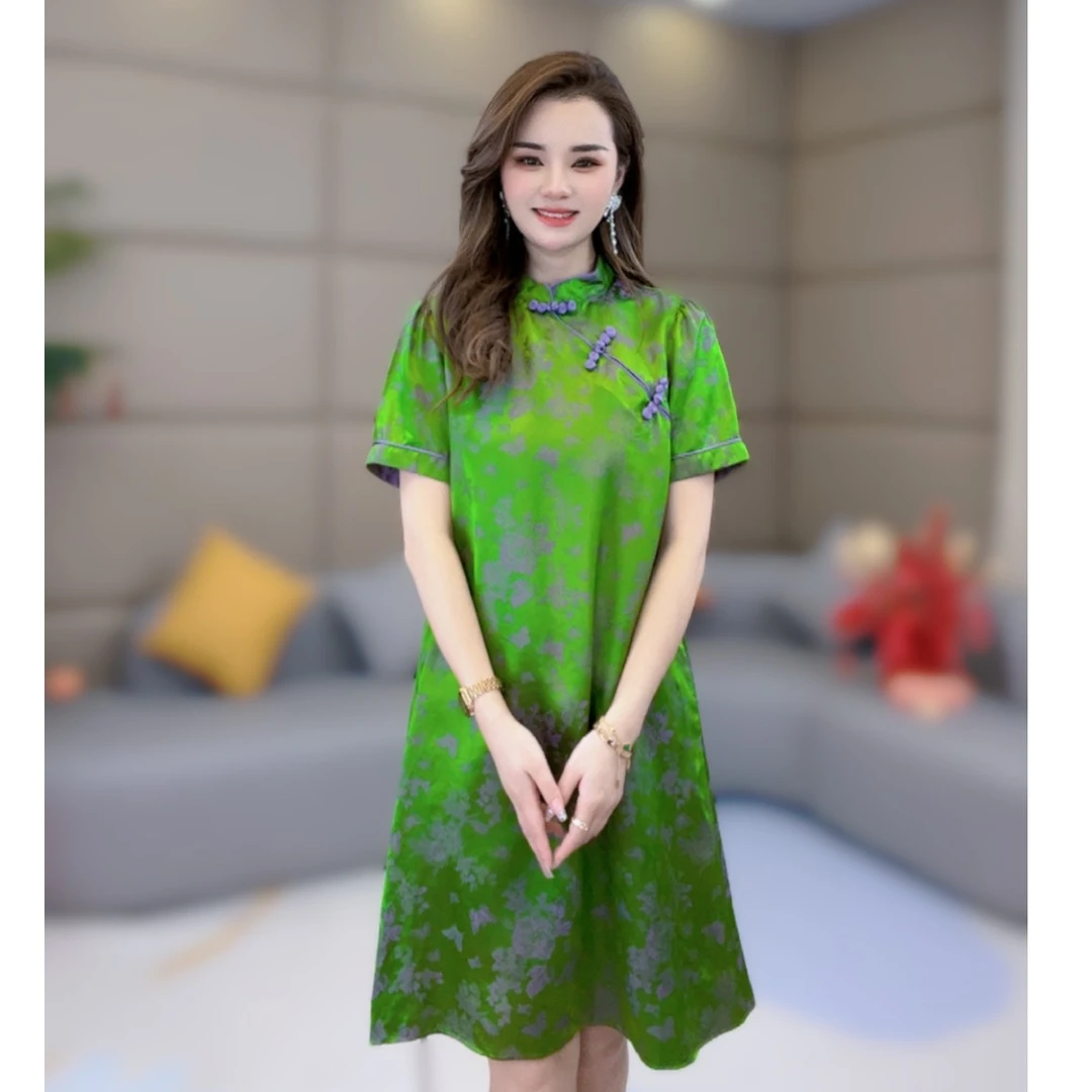 《静静心选》绿色花螺气质盘扣中式连衣裙 90098