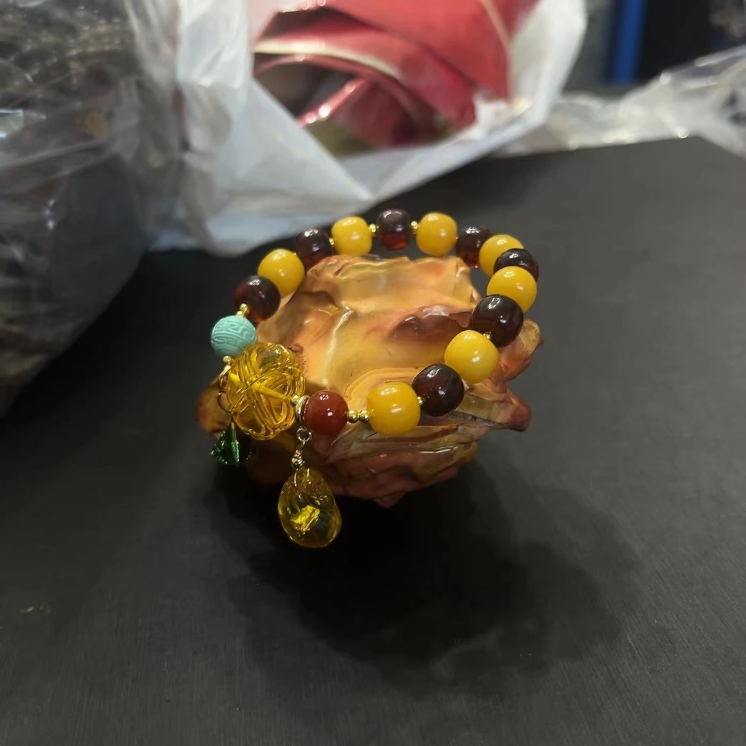 天然俄料鸡油黄蜜蜡特色手串 M296—多样性发一件