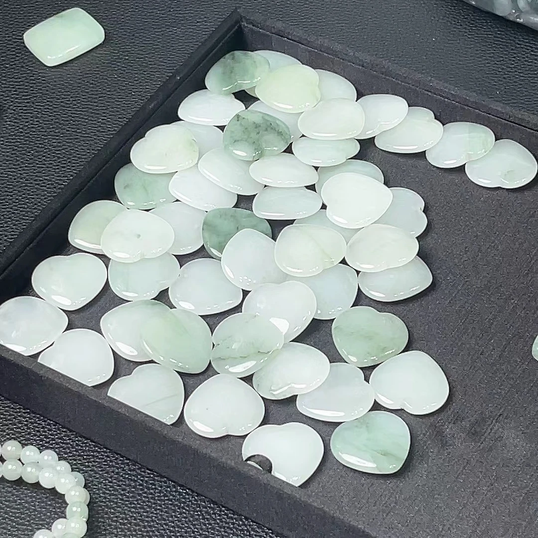 天然天山翠爱心吊坠 —多样性发一件