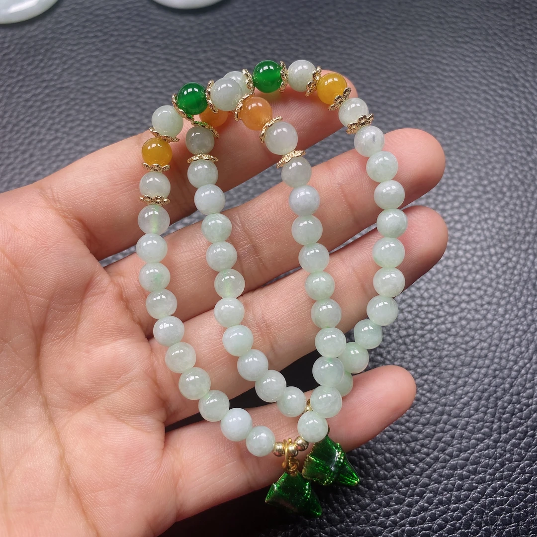 天然翡翠A货冰润细腻多彩手链（随机发一条）