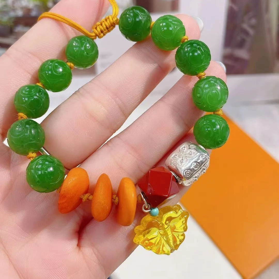 九乐回纹青玉蜜蜡蝴蝶手串 152