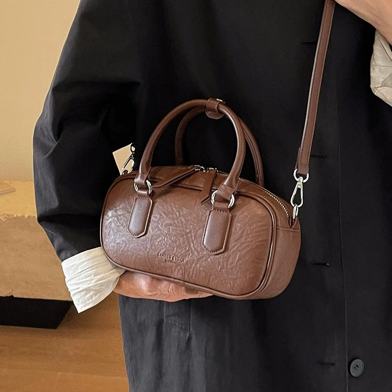 复古时尚褶皱手提包包女2023新款秋冬美拉德保龄球包高级感单肩包