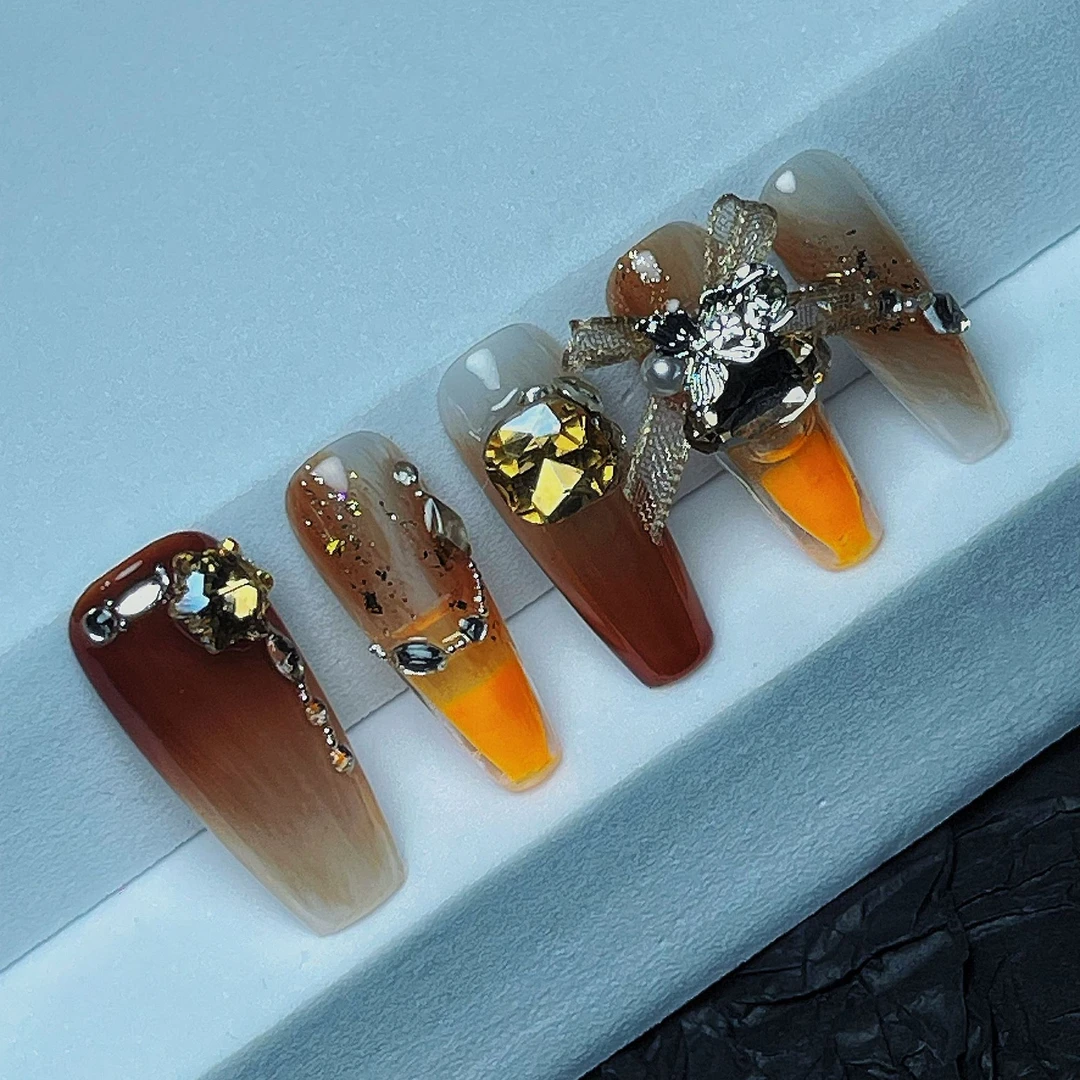 【秋霞】高奢美拉德秋冬氛围感华子蕾丝蝴蝶结橙色夜光流沙穿戴甲