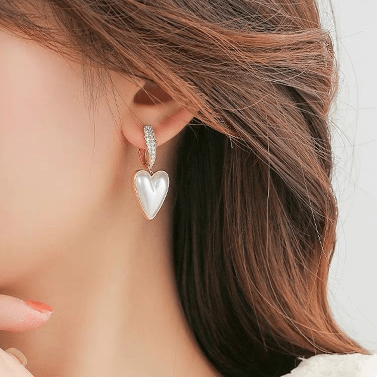 珠珠爱心耳扣女2023耳环小众设计感高级独特耳饰法式人鱼姬耳饰
