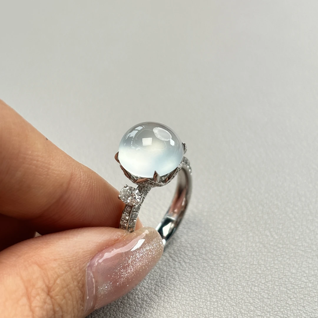 缅甸翡翠A货简镶正圆蛋面戒指厚装简约高级大气女士气质高冰