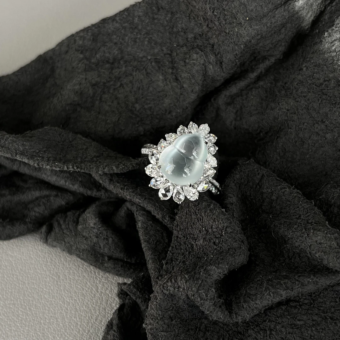 缅甸翡翠精镶葫芦戒指厚装饱满冰蓝底葫芦戒指高级轻奢精致精美