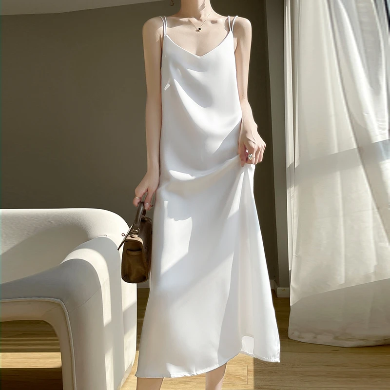 高级感吊带连衣裙女V领内搭西装长款打底黑色长裙夏季醋酸吊带裙