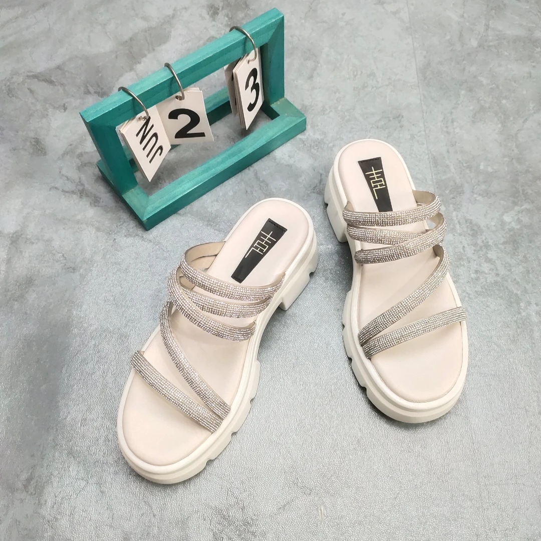 网红仙女风拖鞋厚底凉拖鞋真皮2025年夏季外穿新款爆高跟水钻时尚