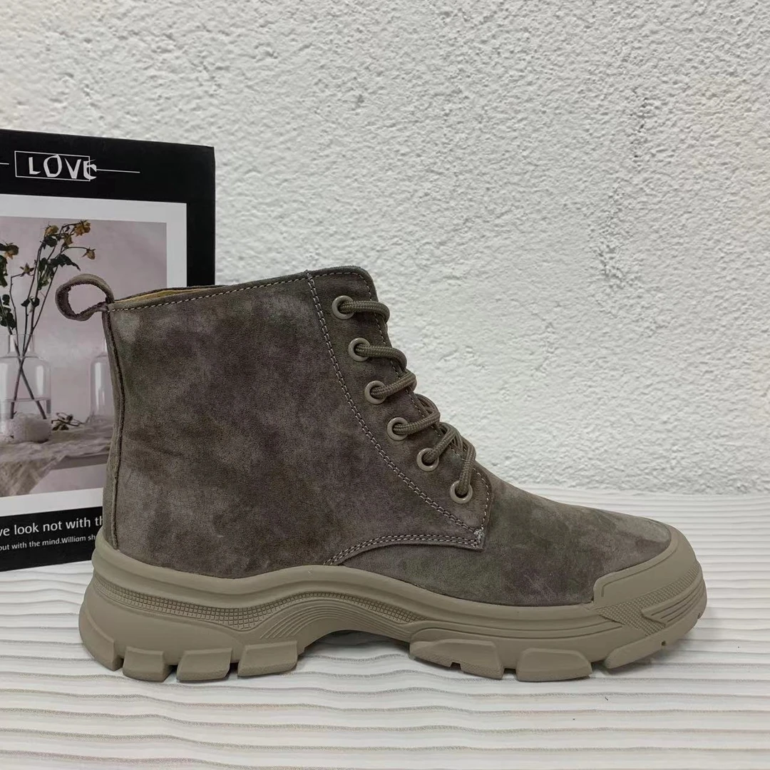 D598（运动码）男鞋 潮流冬季新款中帮系带真皮时尚休闲马丁靴1仓