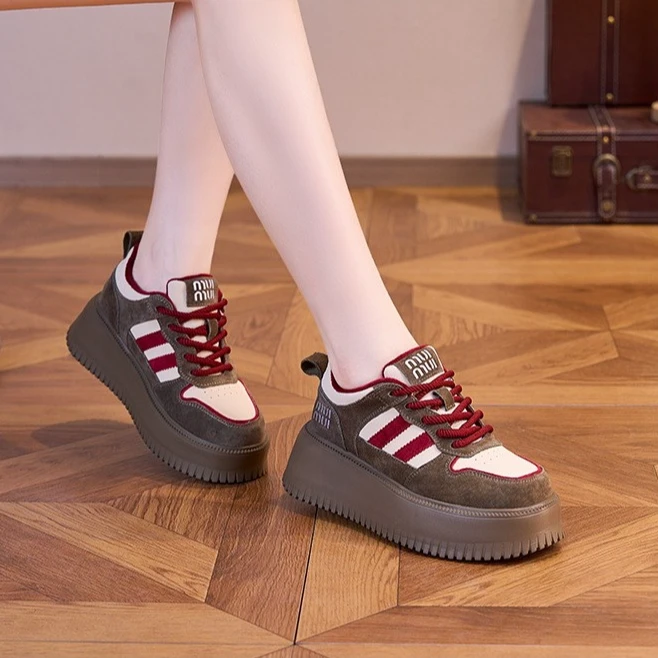 高档真皮休闲鞋女加绒棉鞋外穿2025春季新款厚底韩版百搭增高女鞋