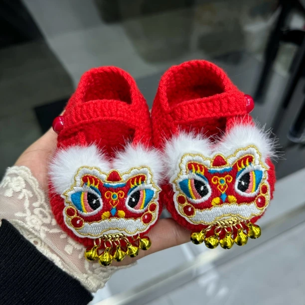 醒狮鞋手工编织diy钩针宝宝鞋牛奶棉毛线婴儿鞋自制材料包送教程