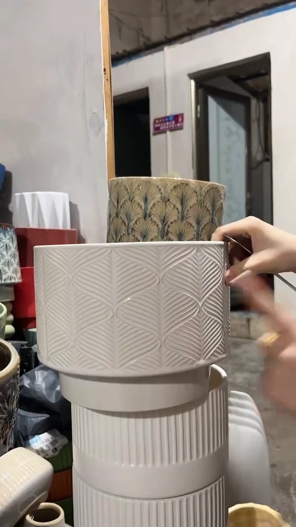 【闪购商品】陶瓷20CM以下高温陶瓷花盆-白水波纹小23*17