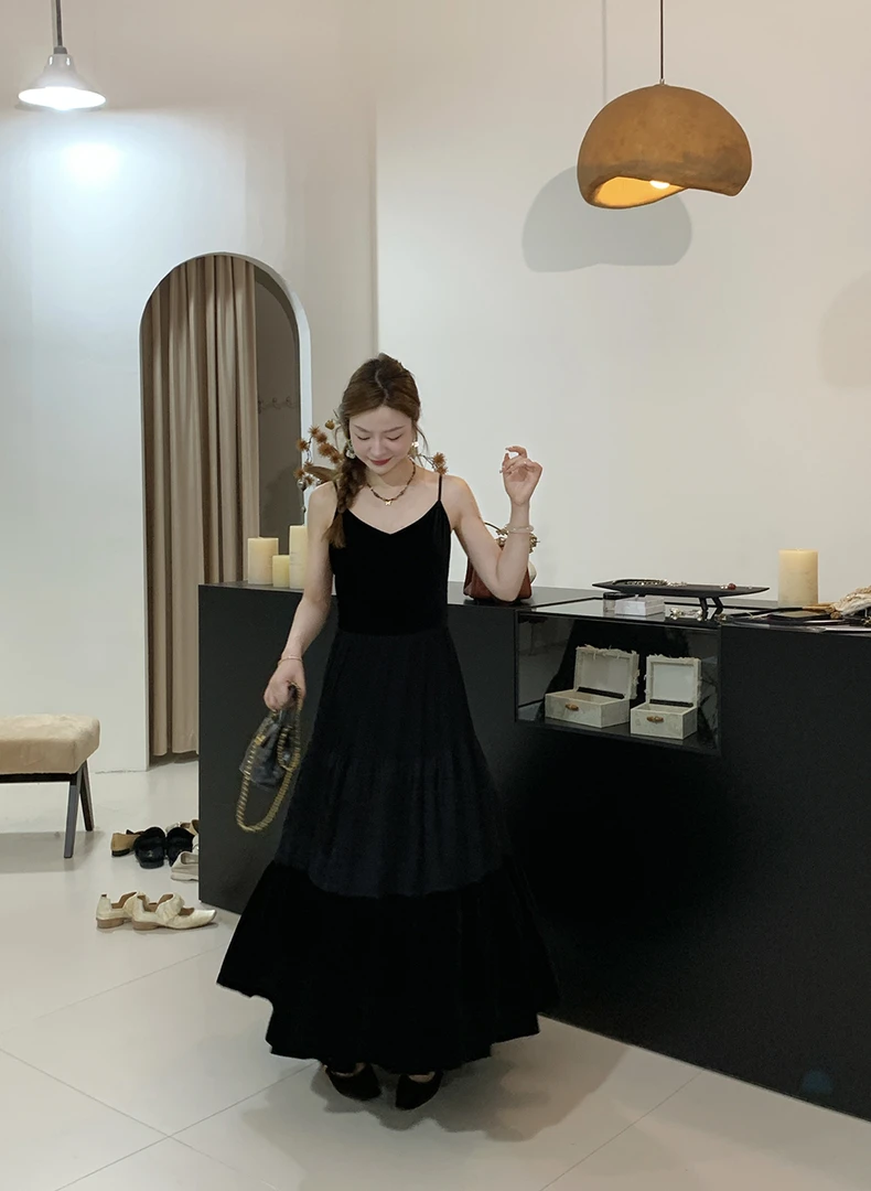 崔与熙CUIXI【古董丝绒】黑色丝绒吊带连衣裙女无袖气质长裙