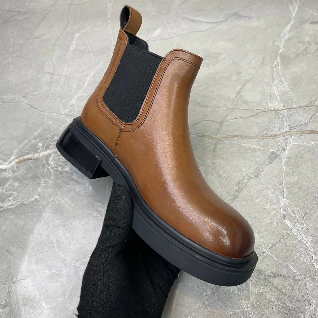 f（孤品）35 码粗跟女靴(牛皮)q6707