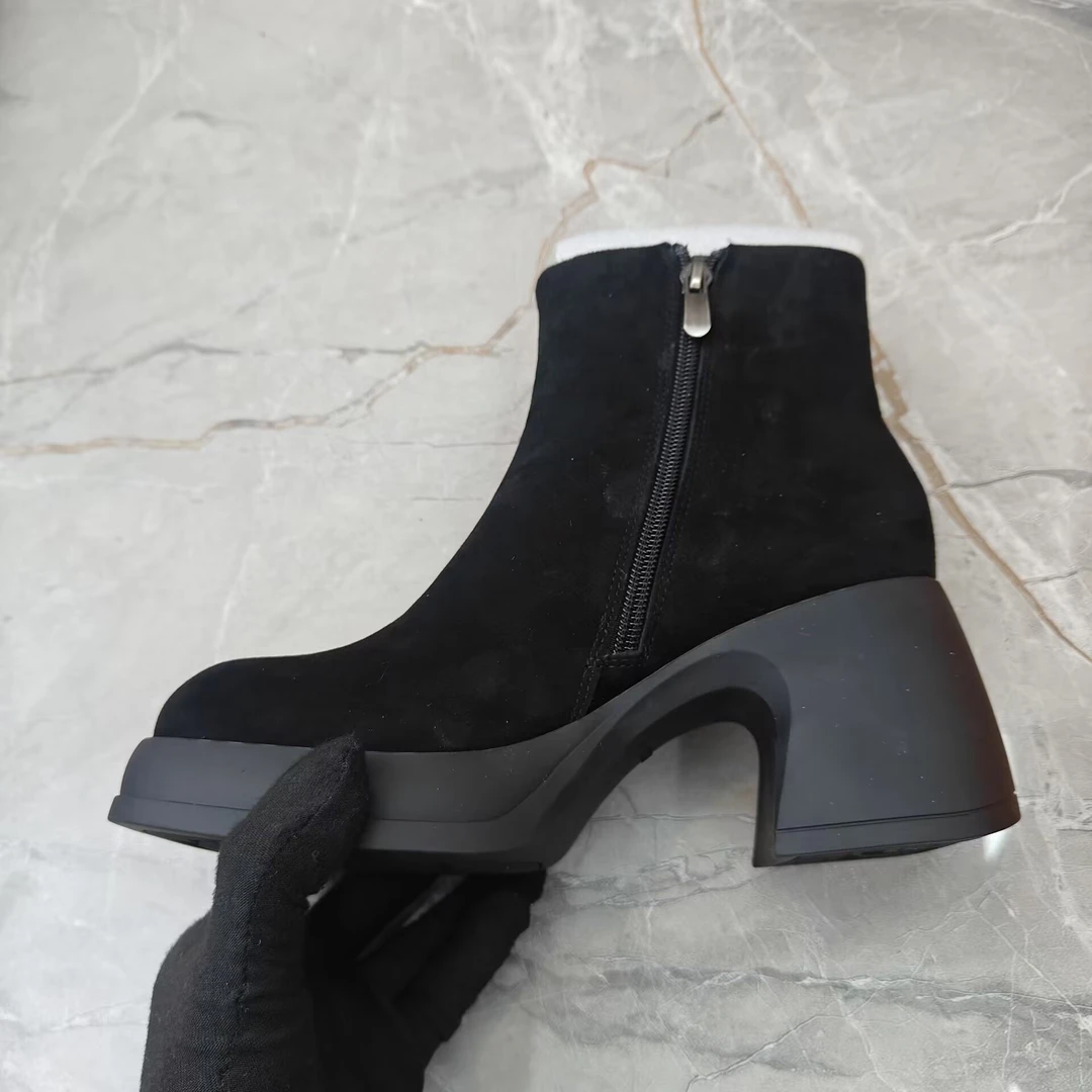 f（孤品）36 码粗跟女靴(羊皮)7500-5