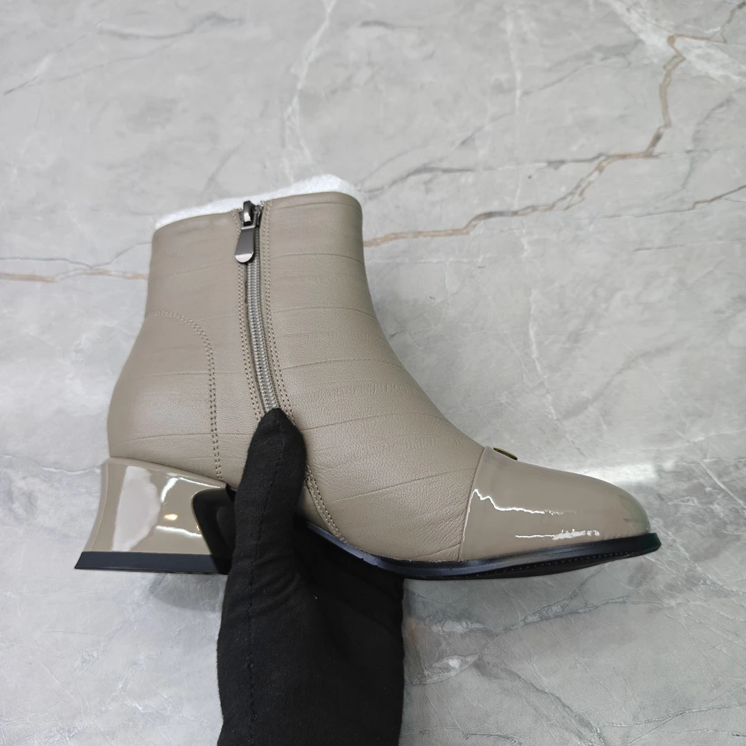 （孤品）36-37码粗跟女靴(羊皮)17602