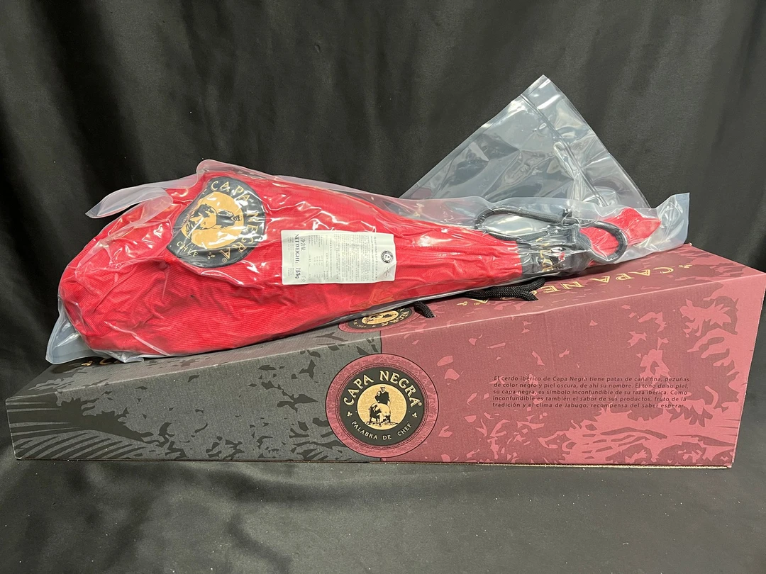 西班牙黑斗篷橡果黑标伊比利亚黑猪《后腿7-8kg》