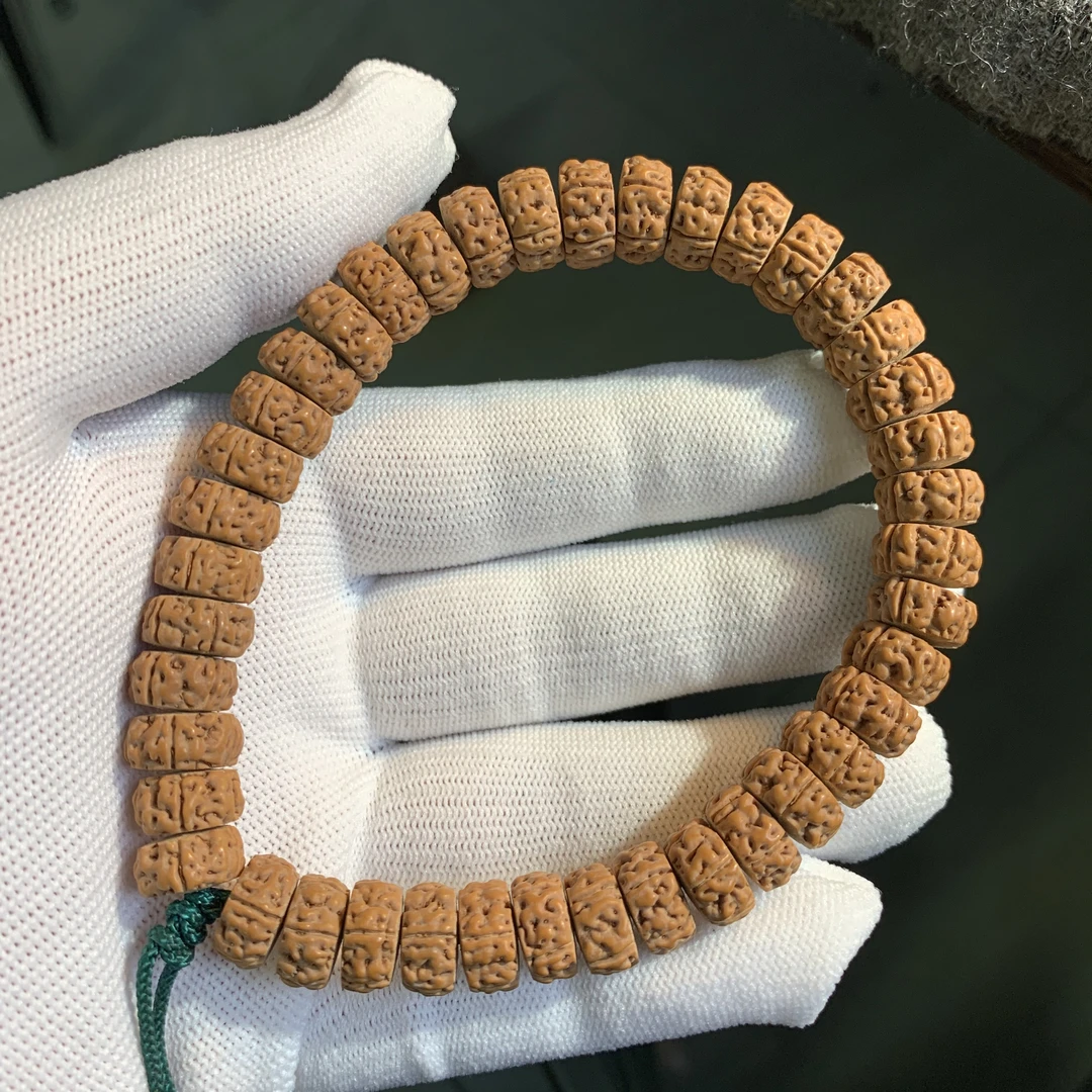 老树王•薄切  精工藏切微倒角 小金刚菩提手串单圈