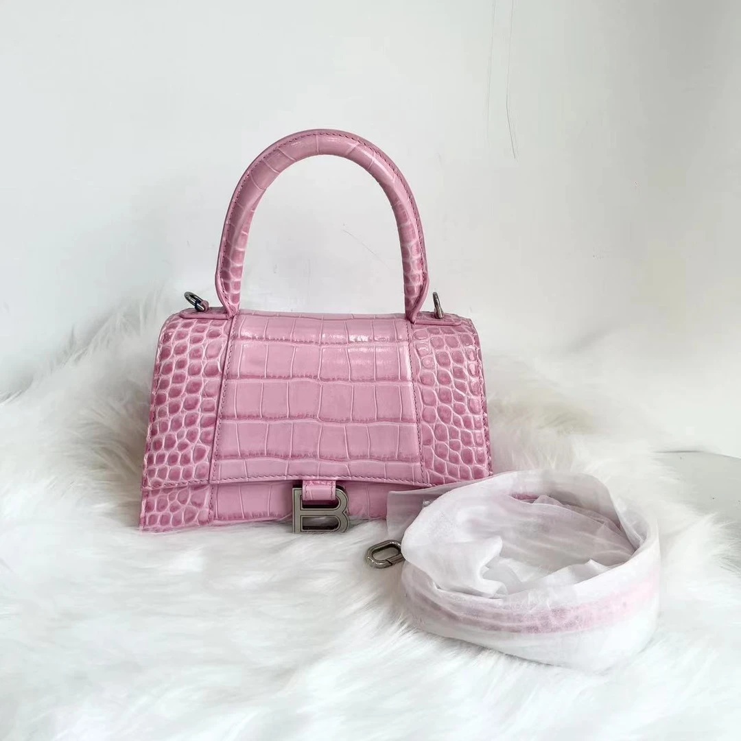 99新 Balenciaga/巴黎世家 经典鳄压牛皮粉色沙漏S号/斜挎包/压纹