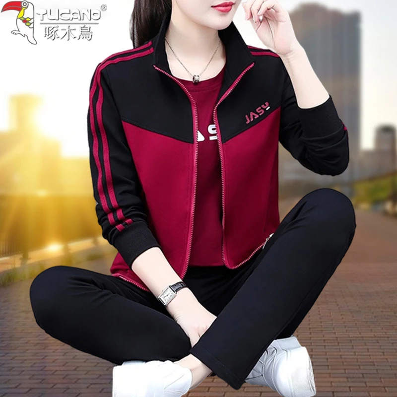 【官方品牌】啄木鸟运动中年女2025新款洋气韩版时尚妈妈装三件套潮