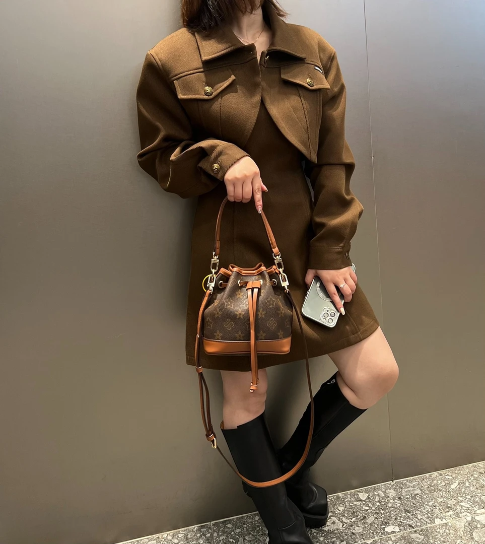 优草坊【轻奢潮流气质时尚休闲百搭女士单肩斜跨手提云朵包】