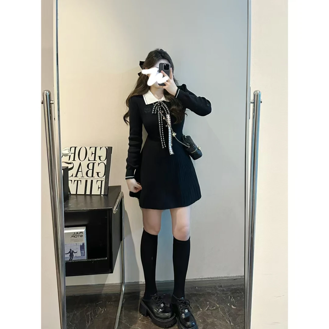 【MuMu】秋冬新款黑色针织连衣裙翻领蝴蝶结内搭打底外穿裙wp9317