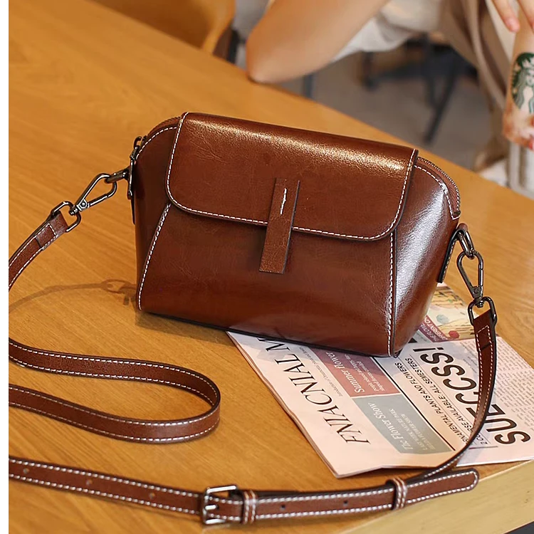 2025 新款小众高级感复古百搭单肩斜挎女士饺子包 J-207