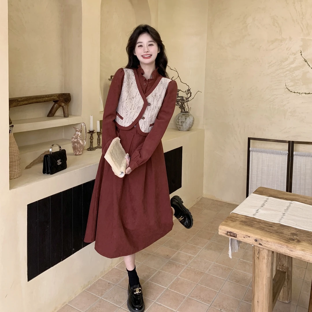 法式酒红色连衣裙女2024春秋新款设计感小众时尚气质假两件马甲裙