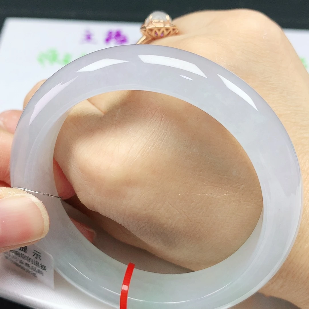 翡翠手镯未镶嵌55+圈