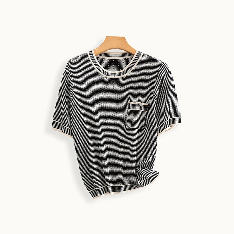 mallcezz/麦呈圆领撞色条纹单口袋针织衫23BK026