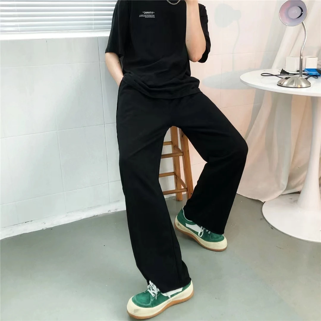 宽松直筒运动裤男2025秋冬新款美式高街休闲卫裤百搭纯色窄版潮牌