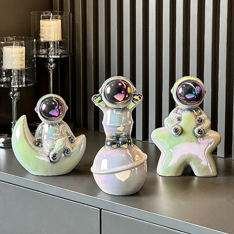 创意可爱宇航员陶瓷摆件高档轻奢网红玄关酒柜电视柜客厅简约摆件